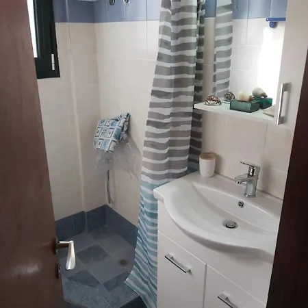 Gr Apartment *